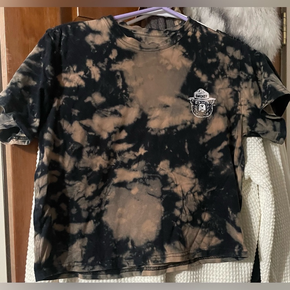 Smokey the Bear Tie-Dye Cropped Tee - Black & Brown